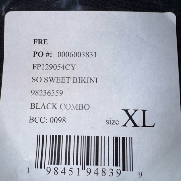 Free People Black and White Lace Trim So Sweet Bikini Size XL - Picture 10 of 10